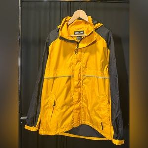 UNISEX Kirkland Signature Black and Yellow Windbreaker size M